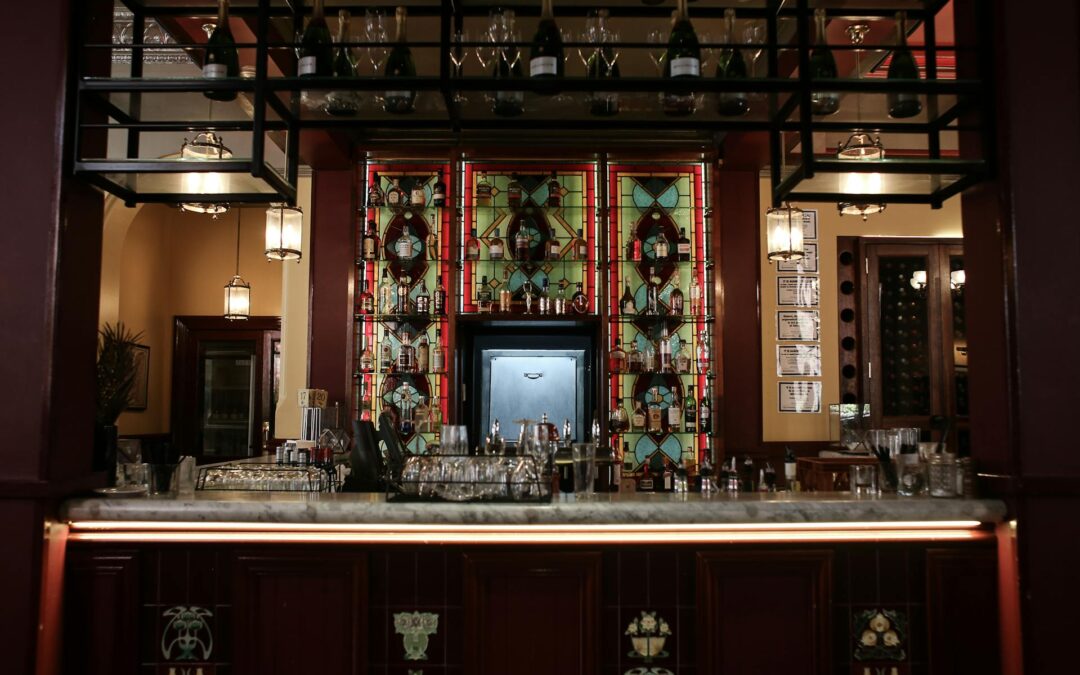 Exploring Nightlife Culture: How to Enhance Your Bar Crawls Fun with Local Traditions and Special Drinks in Washington DC